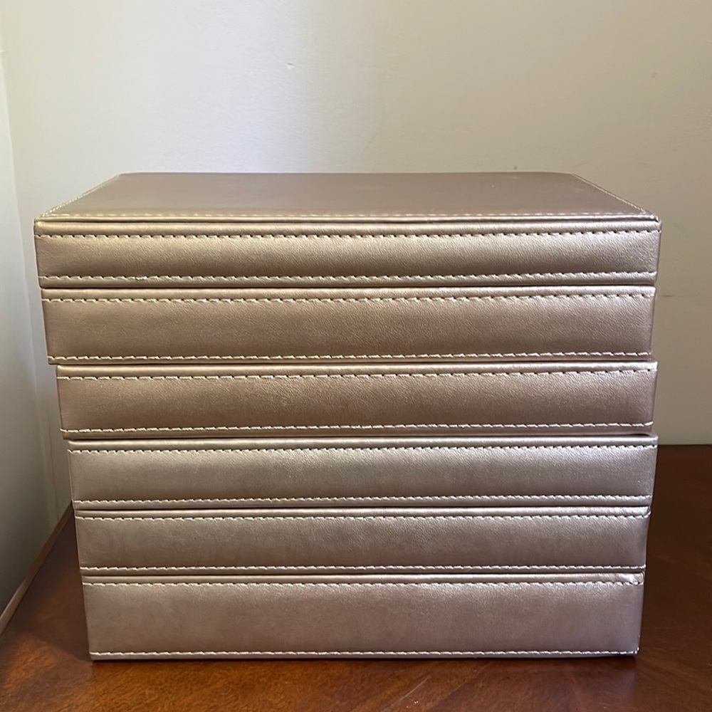 5 jewelry box trays with lid